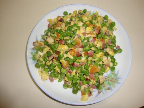 Fry green beans with ham